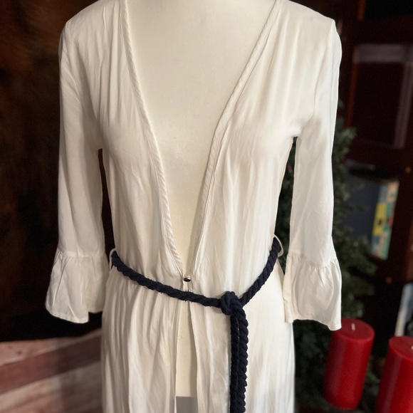Theater D White Kimono Duster w/ Appliqué Flowers & Blue Cord Tie – Size S - Picture 3 of 8